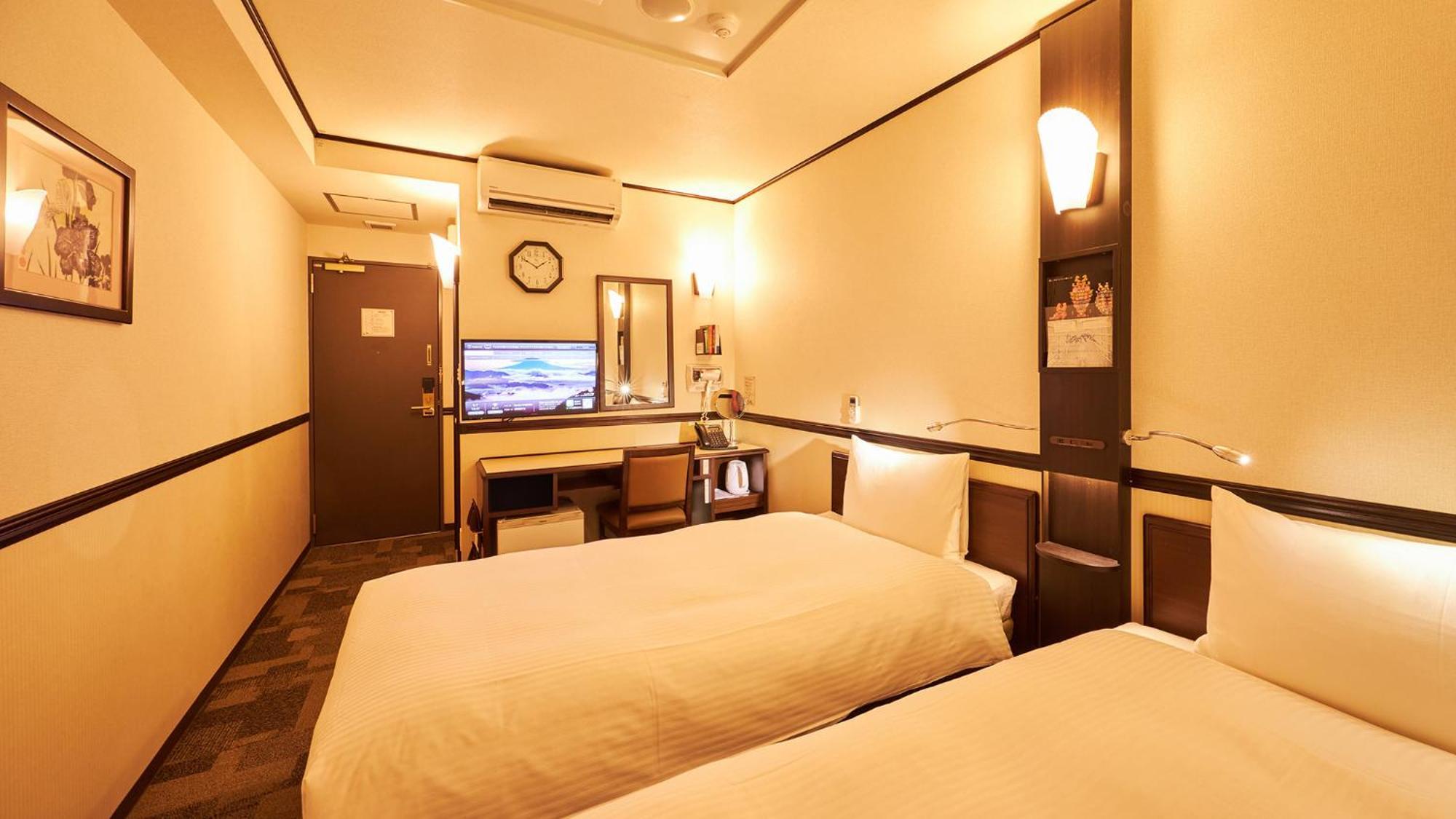 Toyoko Inn Tokyo Fussa Ekimae Higashi Guchi Hamura Стая снимка